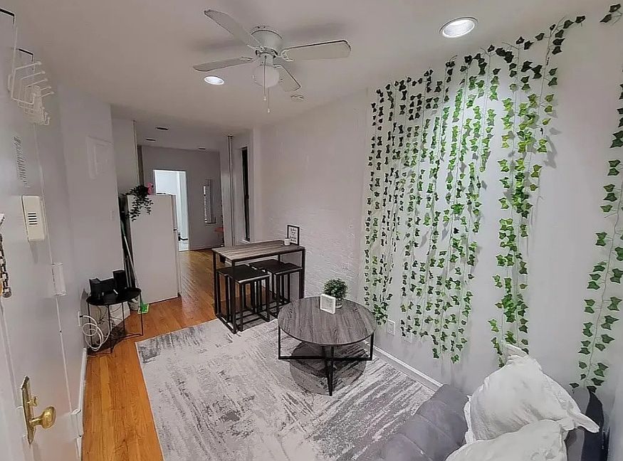 1st image of 529 W 48th St APT 11