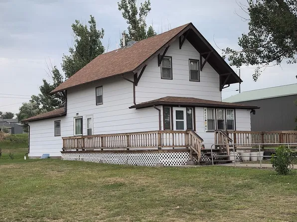26 4th Ave N, Glasgow, MT 59230