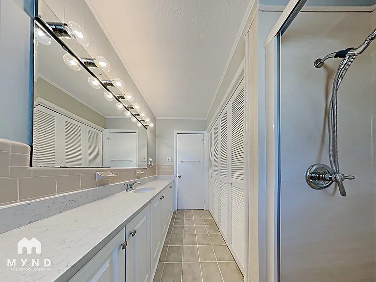 1708 N New Hope Rd — Photo 14