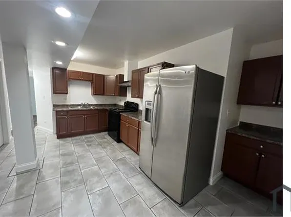 3900 W Jackson Blvd, Chicago, IL 60624