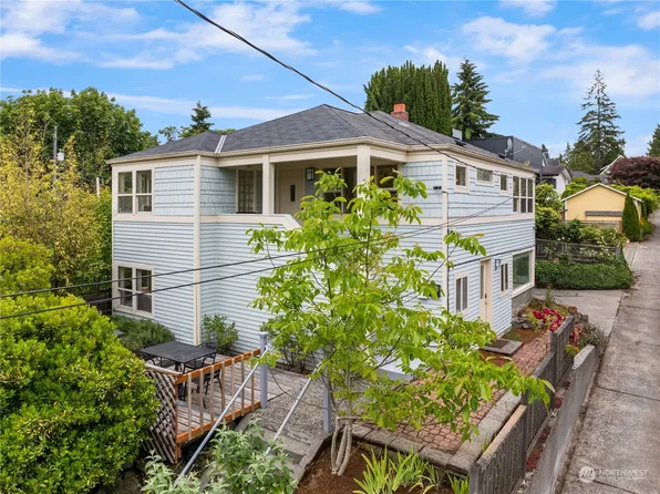5112 Woodlawn Avenue N, Seattle, WA 98103