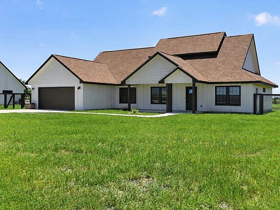 2nd image of 659 Thormeyer Rd