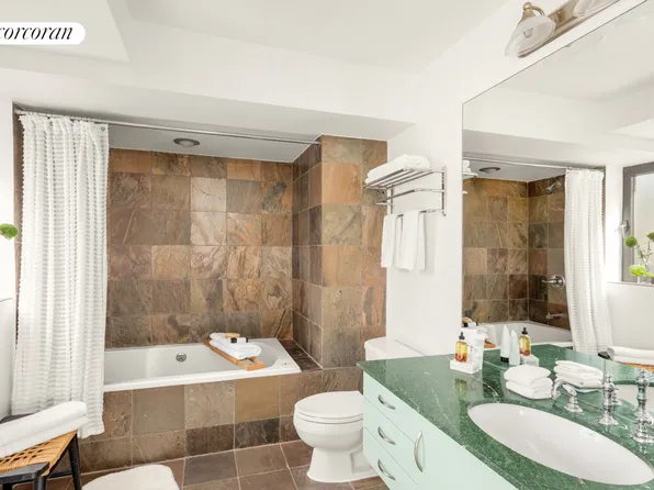 440 East 57th Street 19B image 12 of 13