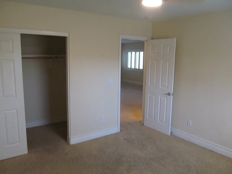 343 Center Green Dr — Photo 37