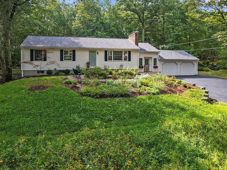 1st image of 627 Concord Rd