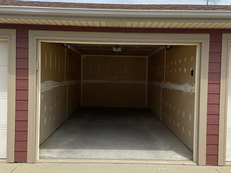 Personal enclosed garage