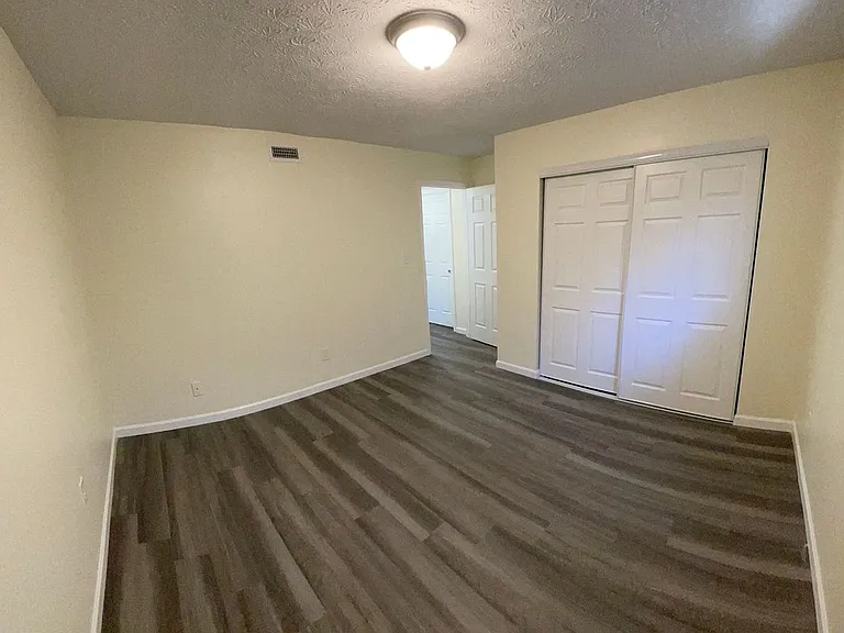 344 E 20th Ave — Photo 16
