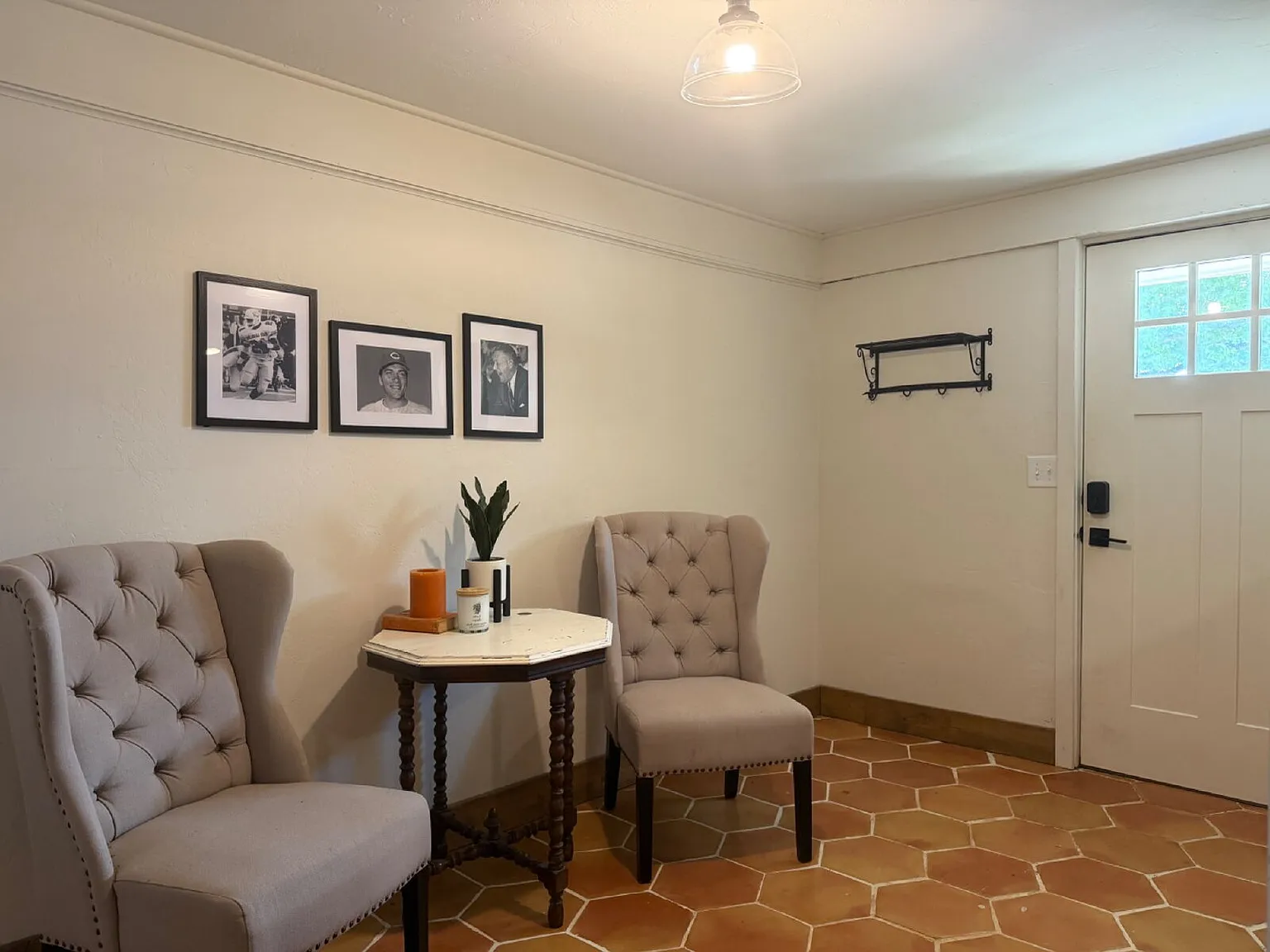 3 bed, 2.0 bath, 1314 sqft, $1,700 — Photo 2