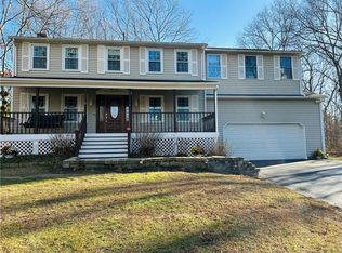 55 Whisper Ln, North Kingstown, RI 02852