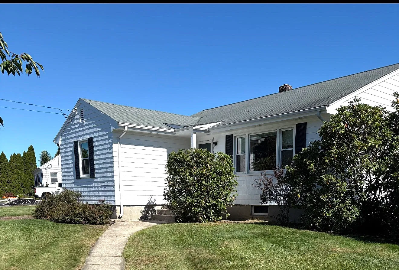 3 bed, 1300 sqft, $3,200 — Photo 1