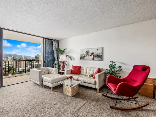 990 Ala Nanala St APT 17B, Honolulu, HI 96818