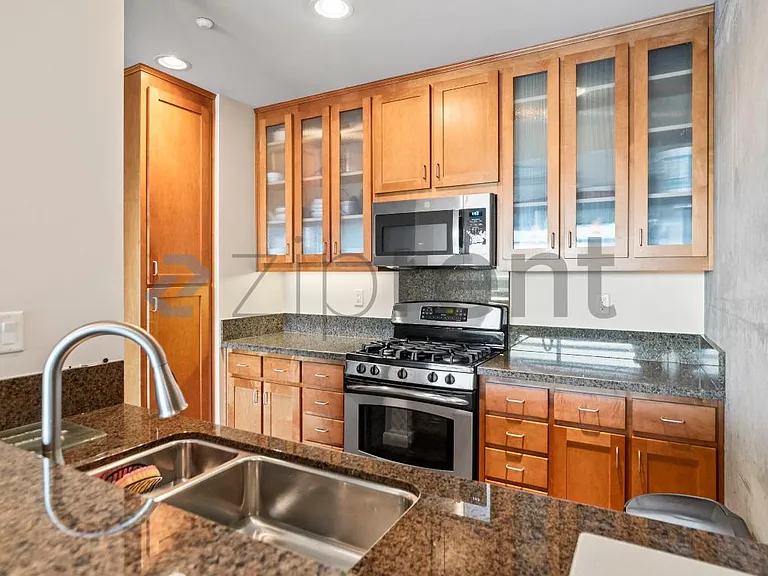 428 Alice St #639 — Photo 11