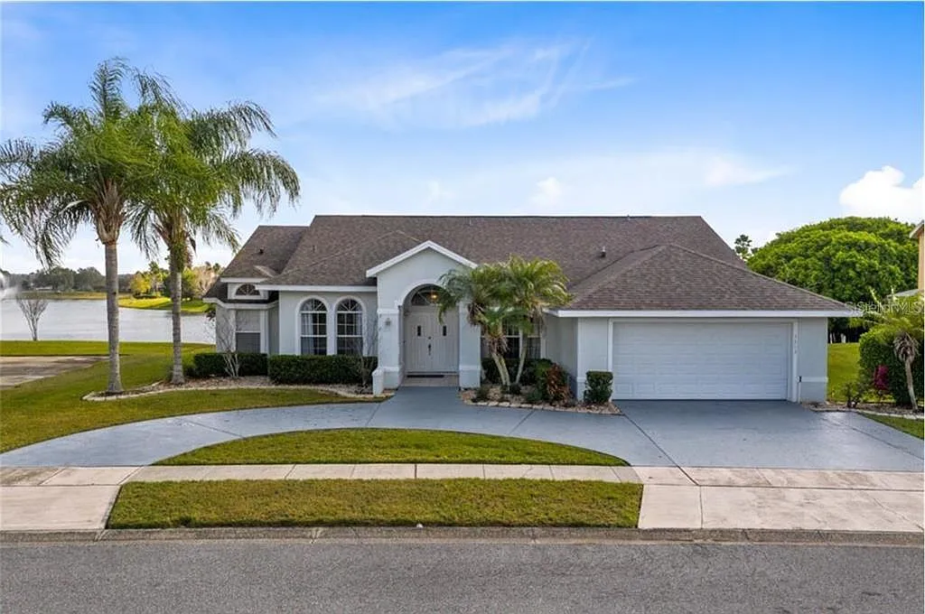 Building Photo - 3913 Kiawa Dr