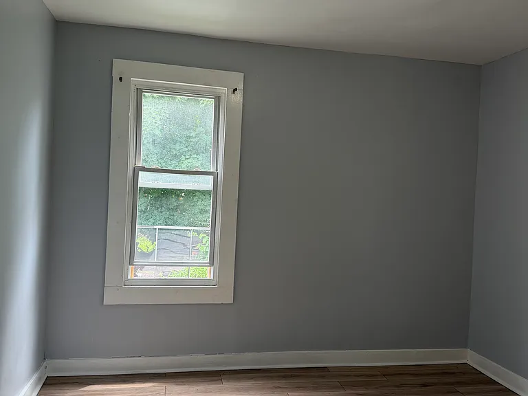 734 S 20th St #2L — Photo 3