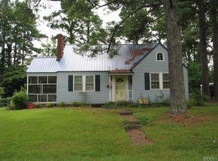 106 Country Club Dr, Plymouth, NC 27962