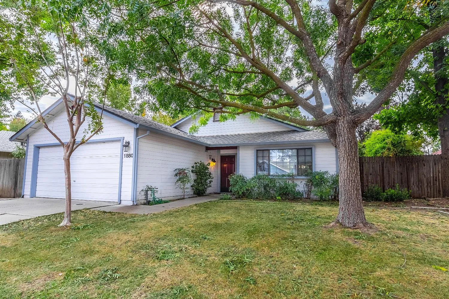 1880 Azurite Way photo 1