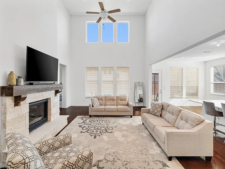 851 Orchard Dr — Photo 8