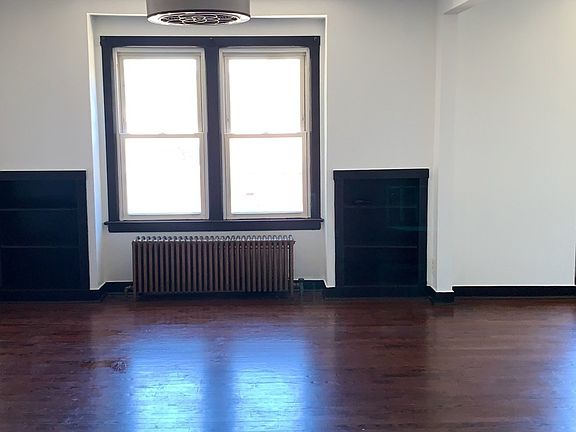 5th image of 3258 N Kostner Ave #2
