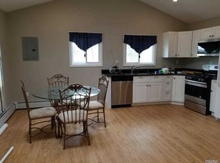 3635 Oceanside Rd W, Oceanside, NY 11572