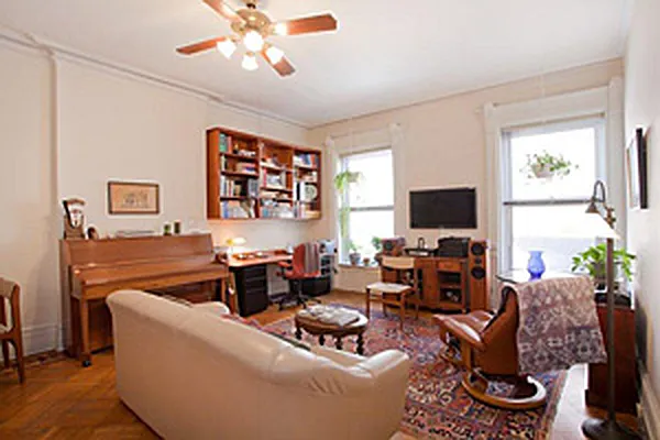 Sold by Avenue Sotheby's International Realty | media 11