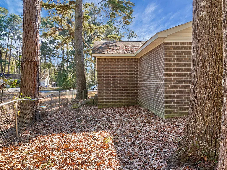 158 Hummingbird Ave #B — Photo 24