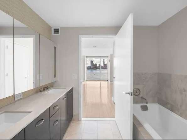 2 2nd Street image 9 of 24