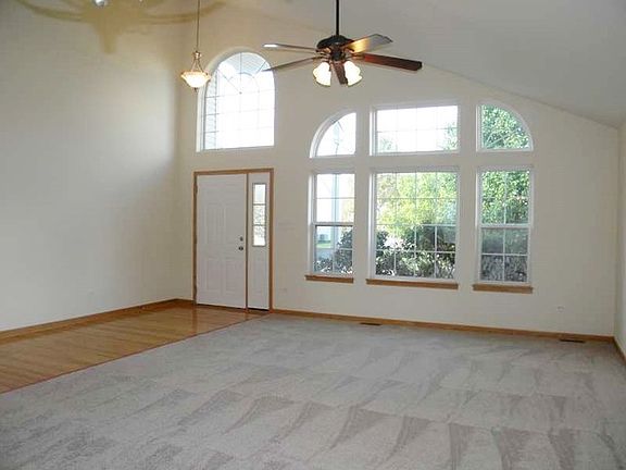 3rd image of 3502 Stone Creek Dr