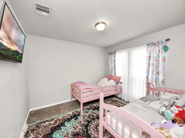 2918 Silverhorn Ln — Photo 40