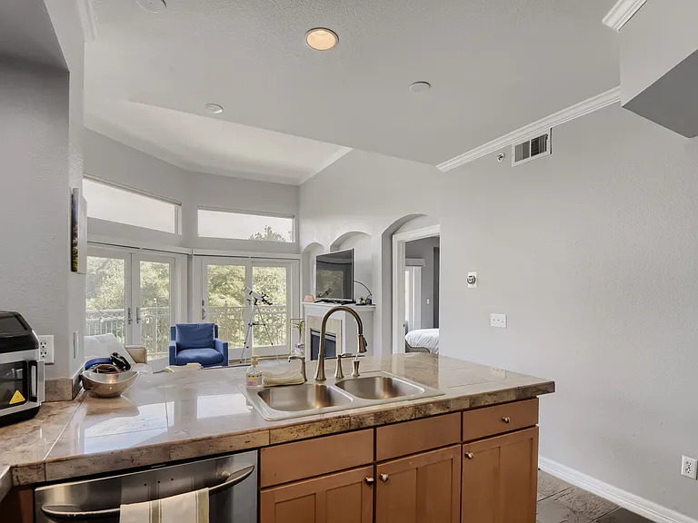 1705 N Gaylord St #301 — Photo 6