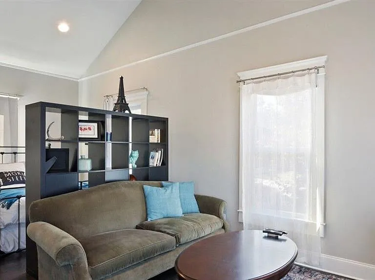1013 Euclid Ave NE — Photo 20