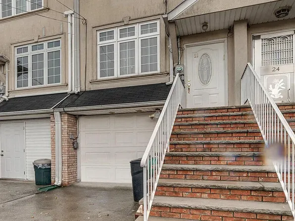 22 Quincy Ave, Staten Island, NY 10305
