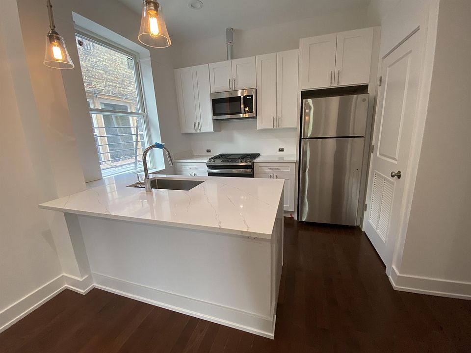 1st image of 3198 N Milwaukee Ave #10555208