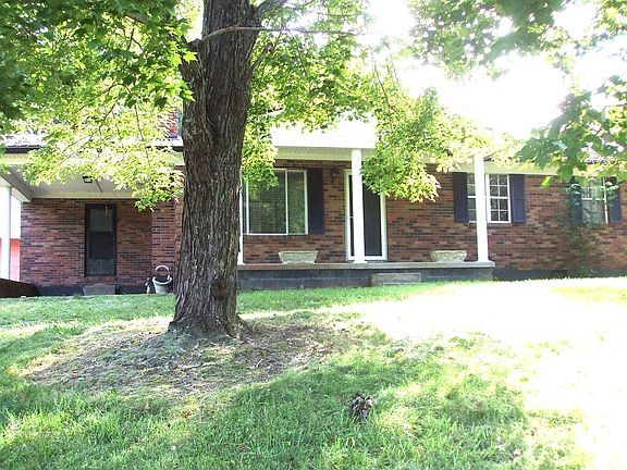 3rd image of 1103 Old Lick Creek Rd