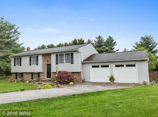 4201 Delight Ct, Hampstead, MD 21074
