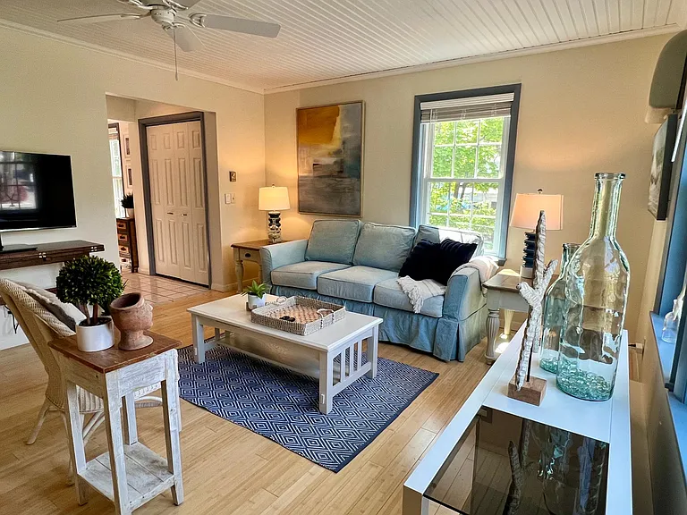 298 Main St #110 — Photo 15