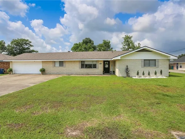 2621 Roxton St, Sulphur, LA 70663