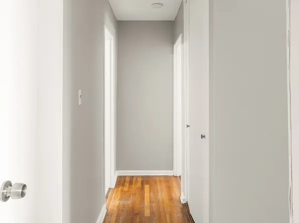 3065 Sedgewick Avenue image 8 of 13