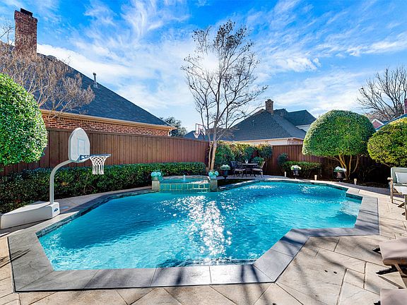 2nd image of 2605 Rutgers Ct