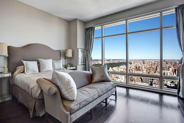 Rented by Compass | media 23