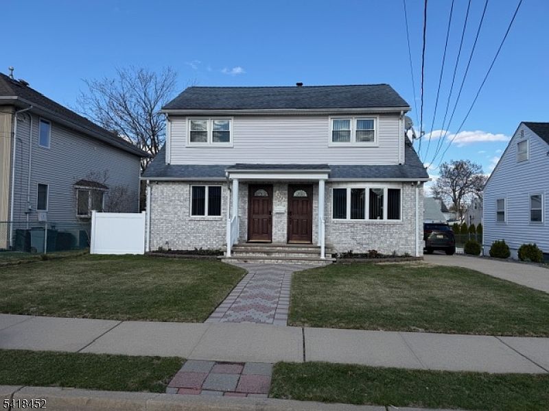 2nd image of 152 Martin Ave #2