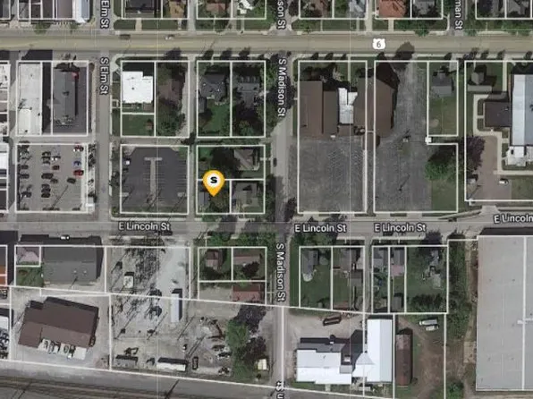 252 E Lincoln St, Nappanee, IN 46550