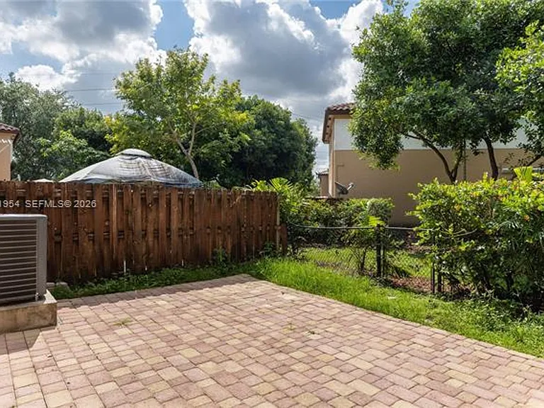 12722 SW 49th Ct #Townhouse 12722 — Photo 22