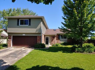 346 Drake Ave, Bolingbrook, IL 60490