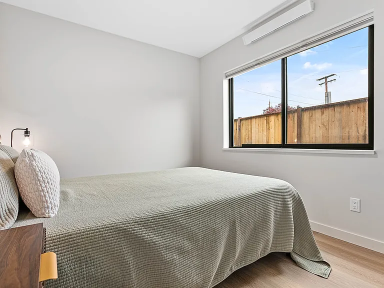 2517 Vallette St #101 — Photo 18