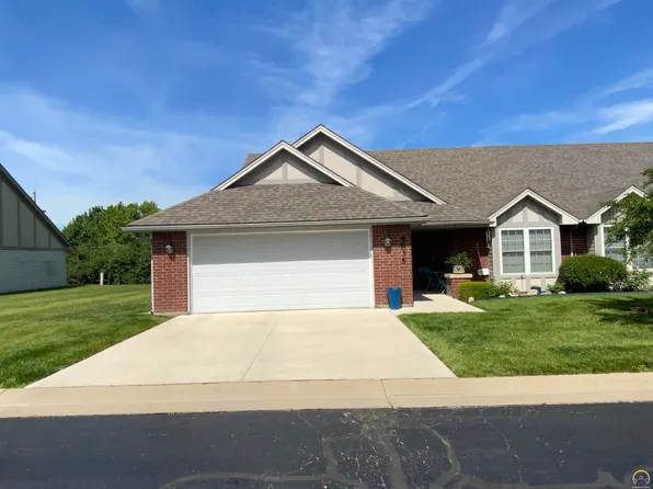 5835 SW Sterling Ln, Topeka, KS 66604