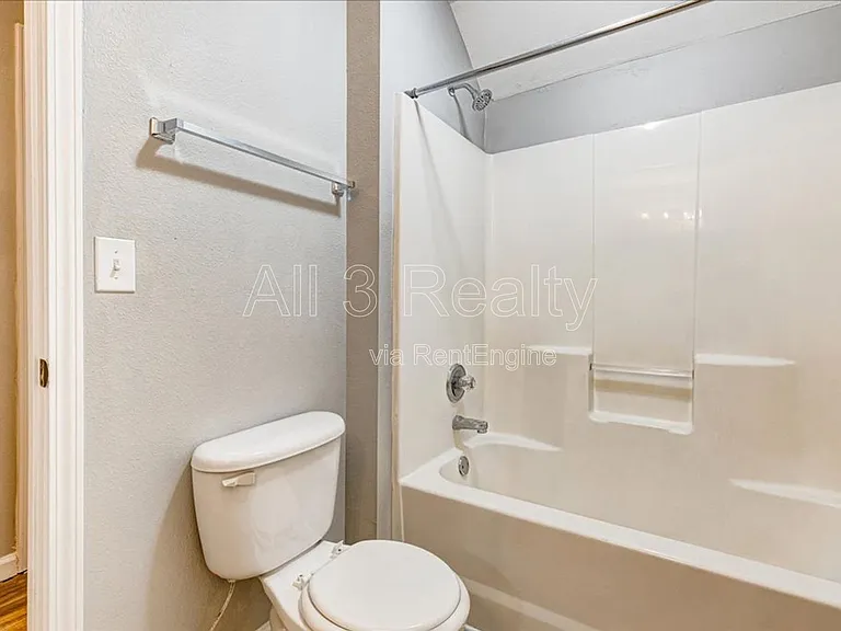123 Wellbrook Ct NE — Photo 32