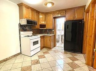 115 Diamond St #D, Brooklyn, NY 11222