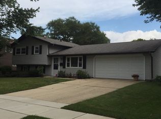 229 Andrew Ln, Schaumburg, IL 60193