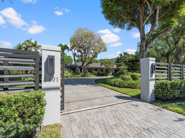 6401 SW 96th St, Pinecrest, FL 33156