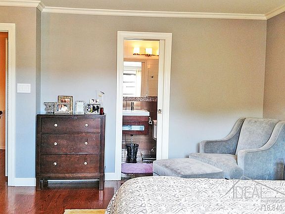 2nd image of 649 17th St #1
